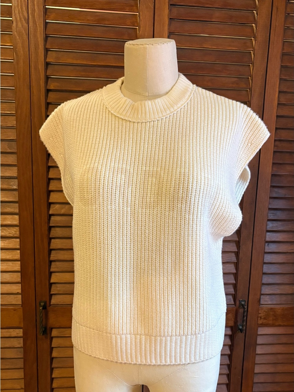 Jordan Women’s Oversized Vest Sleeveless Sweater Ivory Small